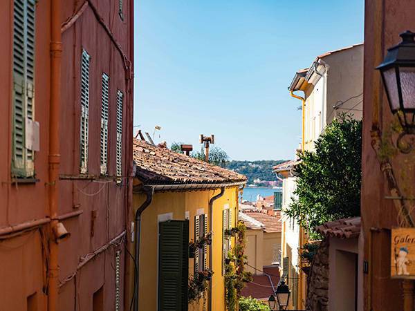 Menton ©Pango Visual