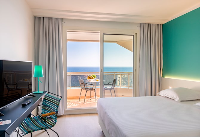 Prenota una camera vista mare a Mentone