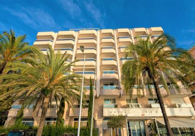 Hôtel RIVA Art & Spa en bord de mer