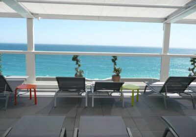 Pourquoi choisir un hôtel à Menton en bord de mer au printemps ?