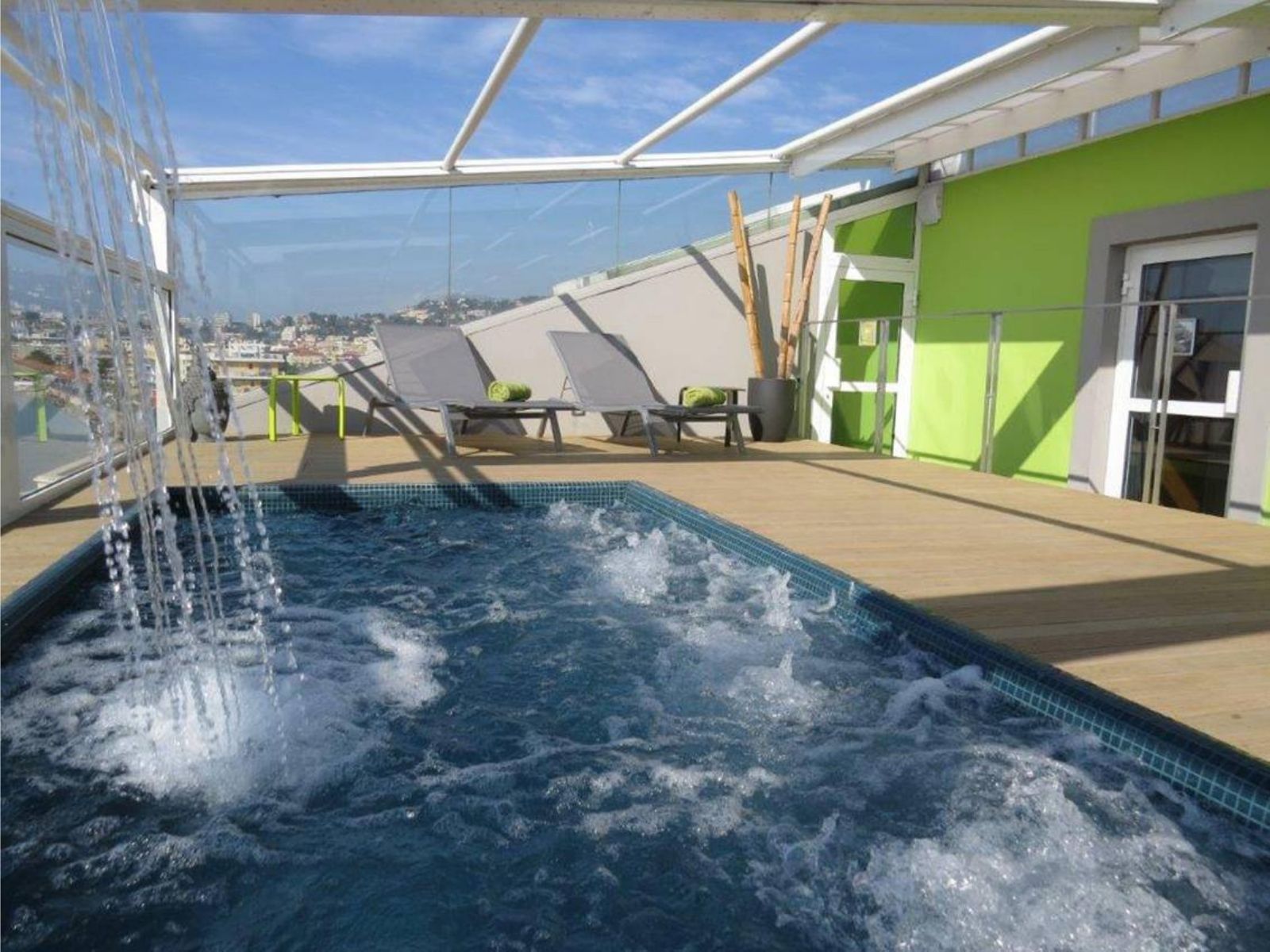 Journée Spa à Menton - bain remous vue mer